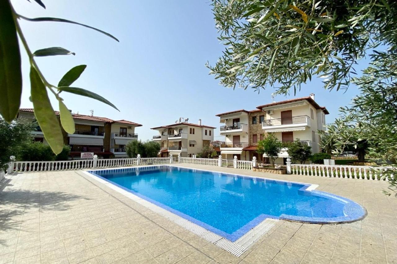 Vladi Guest House Gerakini Sithonia מראה חיצוני תמונה