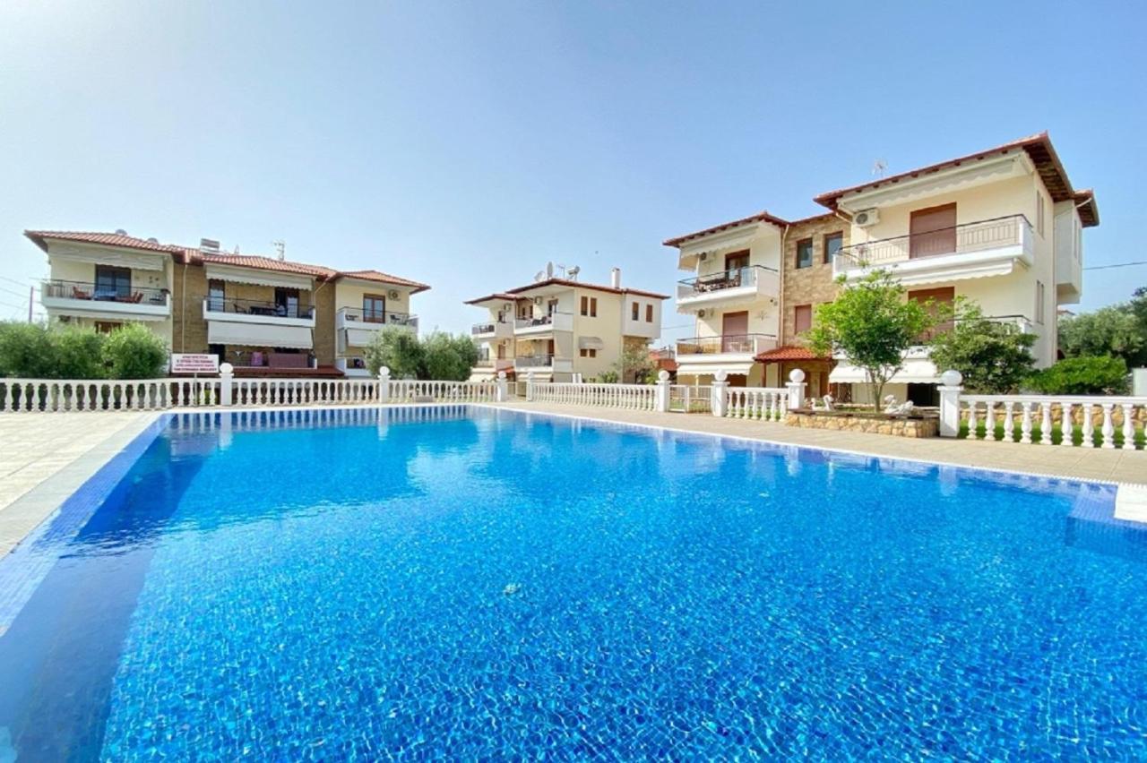 Vladi Guest House Gerakini Sithonia מראה חיצוני תמונה