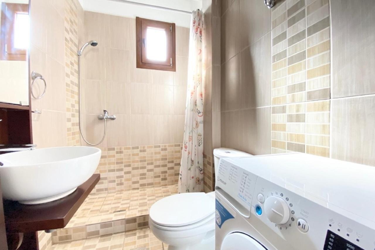 Vladi Guest House Gerakini Sithonia מראה חיצוני תמונה